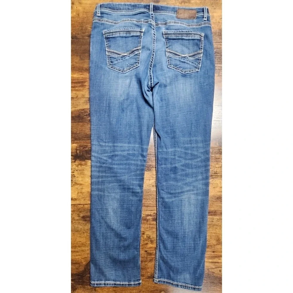 Buckle BKE Nolan Straight Fit Jeans Mens 34x32 Medium Wash Comfort Stretch Denim
